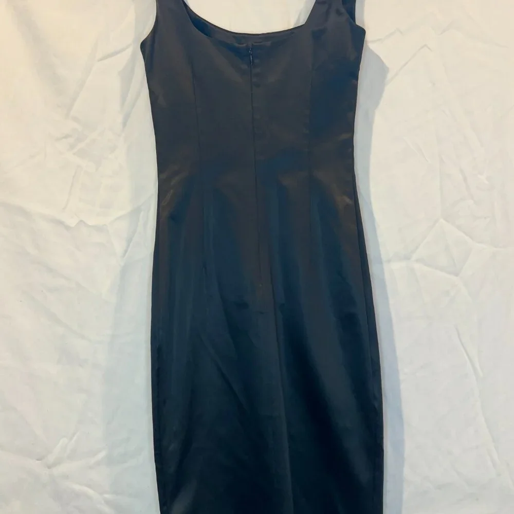 DOLCE AND GABBANA NWOT SIZE XXS  FITTED SATIN DRESS LBD D&G - Picture 3 of 4